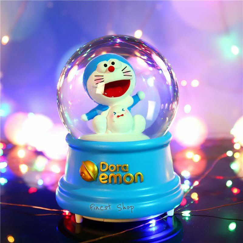 Kotak Musik JUMBO Snowball Doraemon Train Pajangan Lampu Kado Bola Kristal Salju Snow Globe Kereta