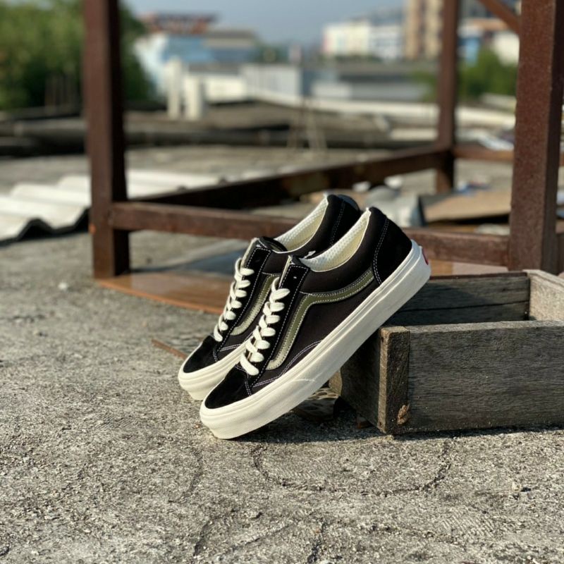 Vans Style 36 Retro Sport Black White