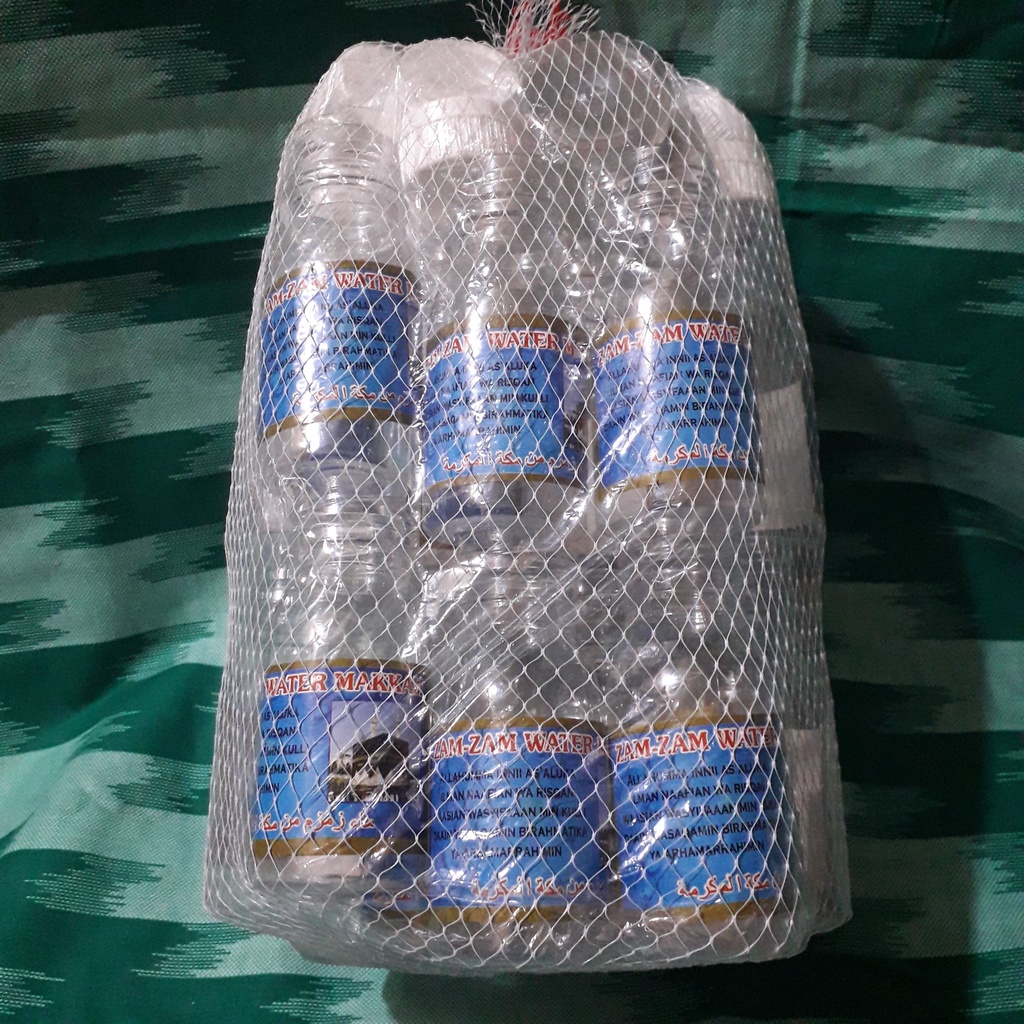 

BOTOL AIR ZAM ZAM ISI 25 BOTOL