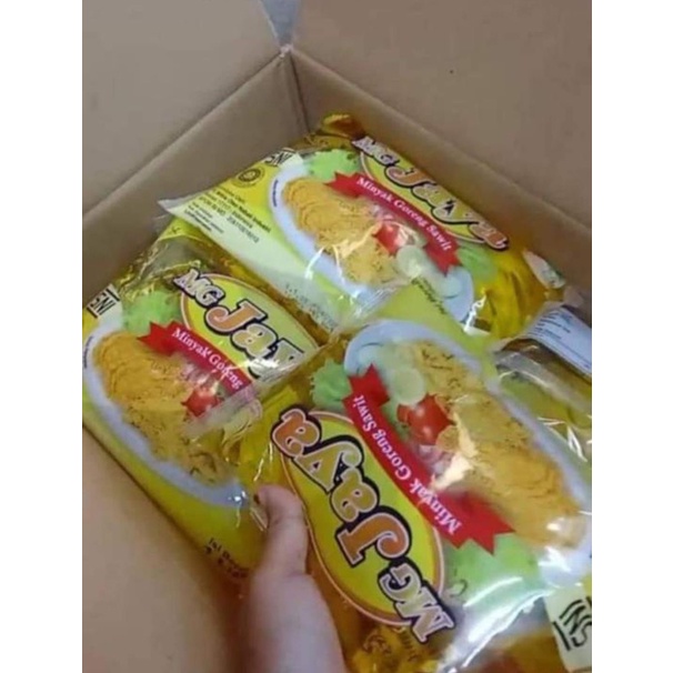 

Minyak goreng MG jaya 1 liter murni jernih Sayur Praktis Bandung