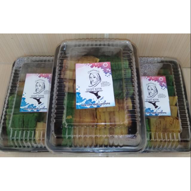 

Lapis legit irisan isi 12 iris