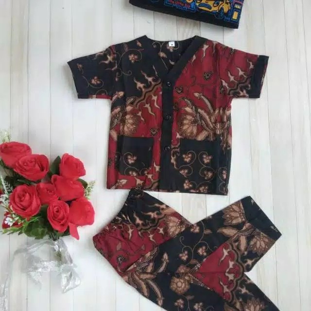 Setelan Batik Anak Untuk Usia 1 Sampai 2 Tahun
