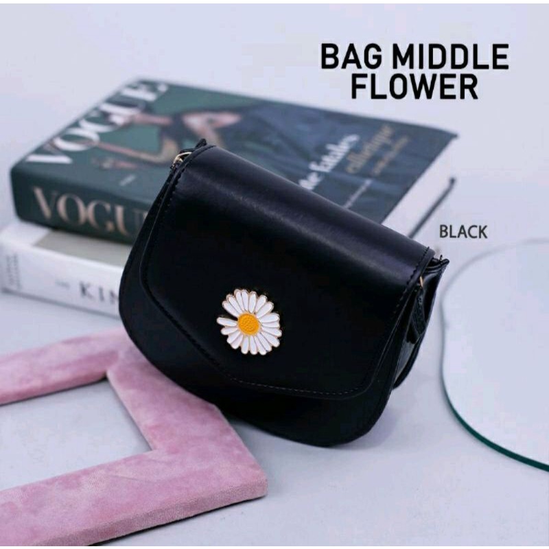 GTB - Tas Selempang Wanita / Tas Middle Flower