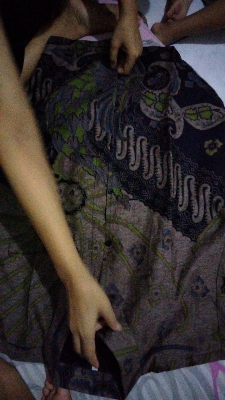 Hanung Kemeja Batik Pria Lengan Panjang Katun Halus Full Furing Batik Kanaya