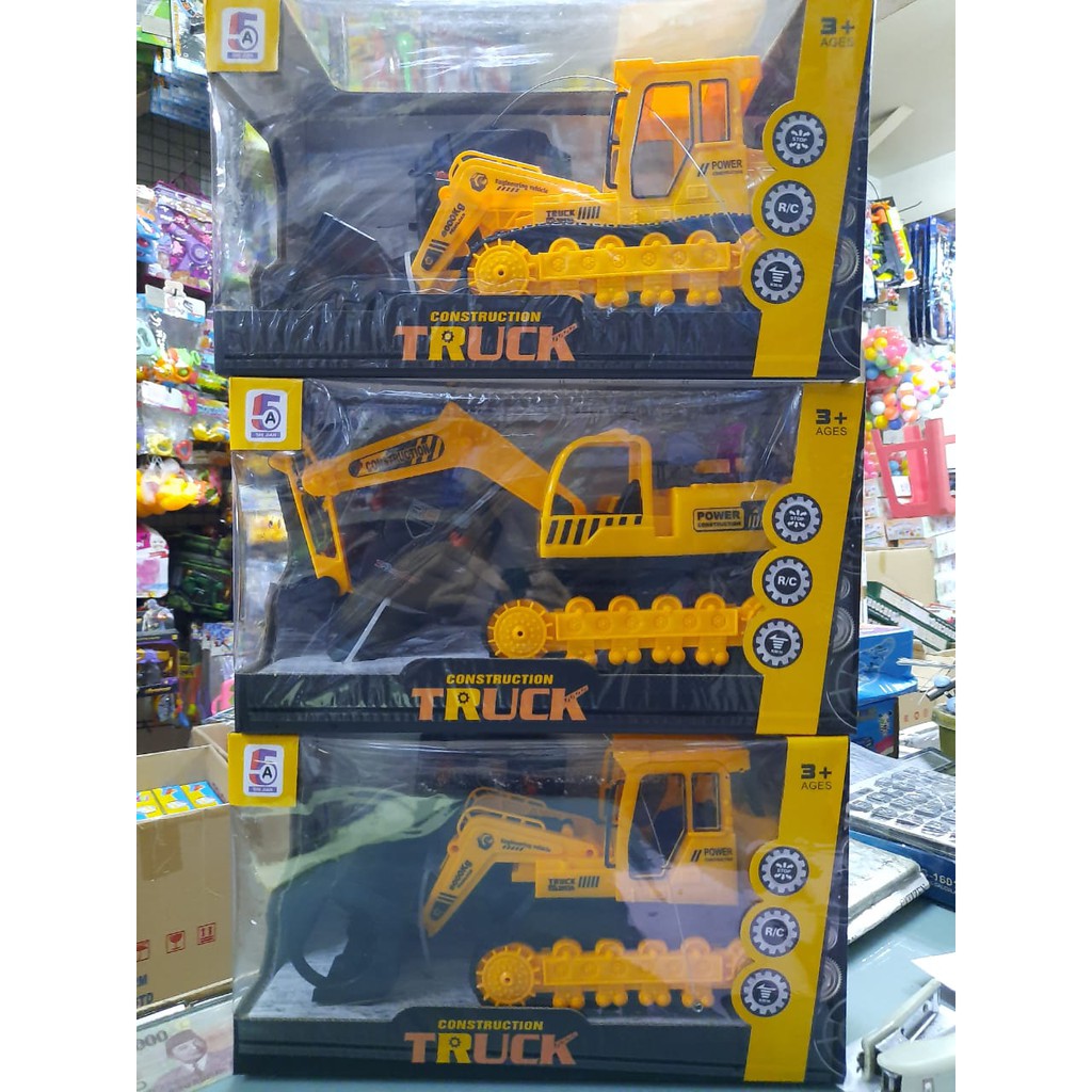 Mainan remote control truk konstruksi beko  Construction car box