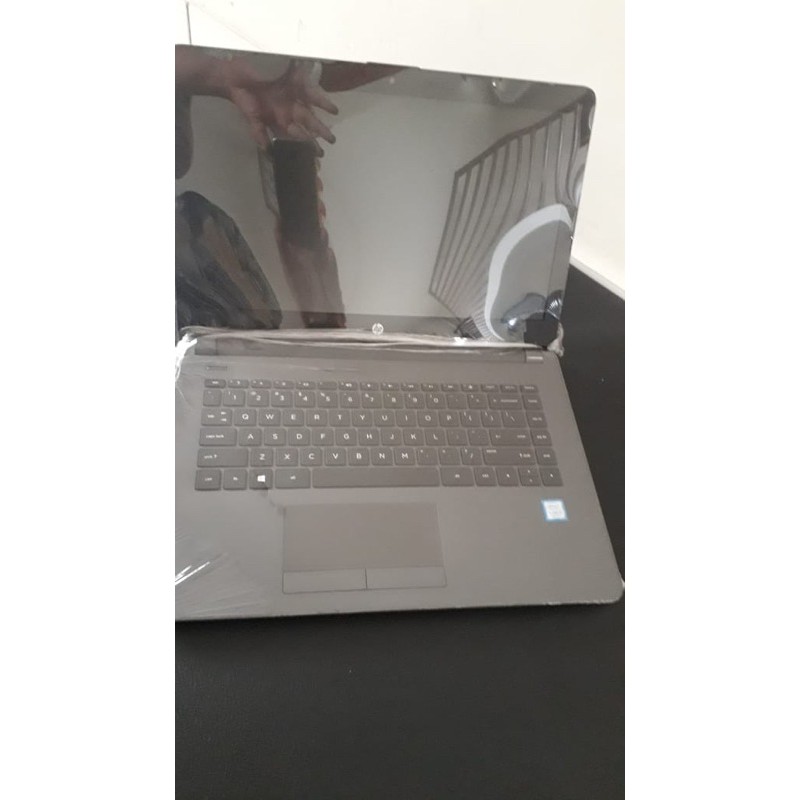 Laptop HP Core i5 14in