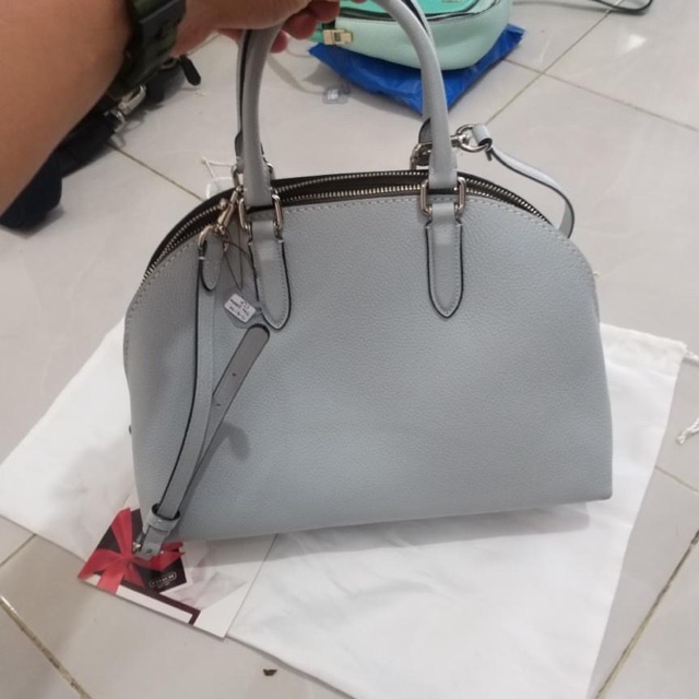 Preloved Tas Coach auth baby blue
