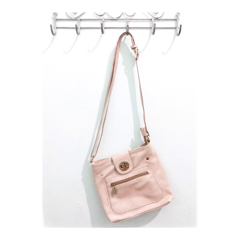 (PRELOVED) TAS SELEMPANG ELIZABETH