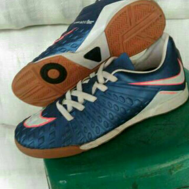 Sepatu bola futsal anak.sepatu futsal anak.sepatu futsal anak