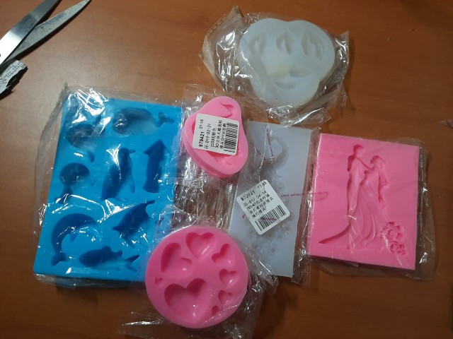 Cetakan Es Krim / Sabun Bentuk Lumba Bahan Silikon