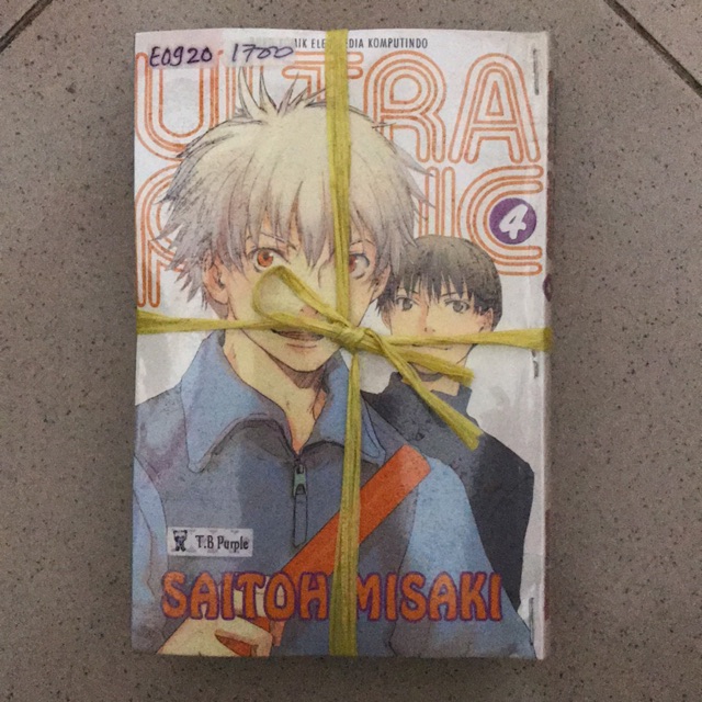 Komik Ultra Panic Vol.1-4