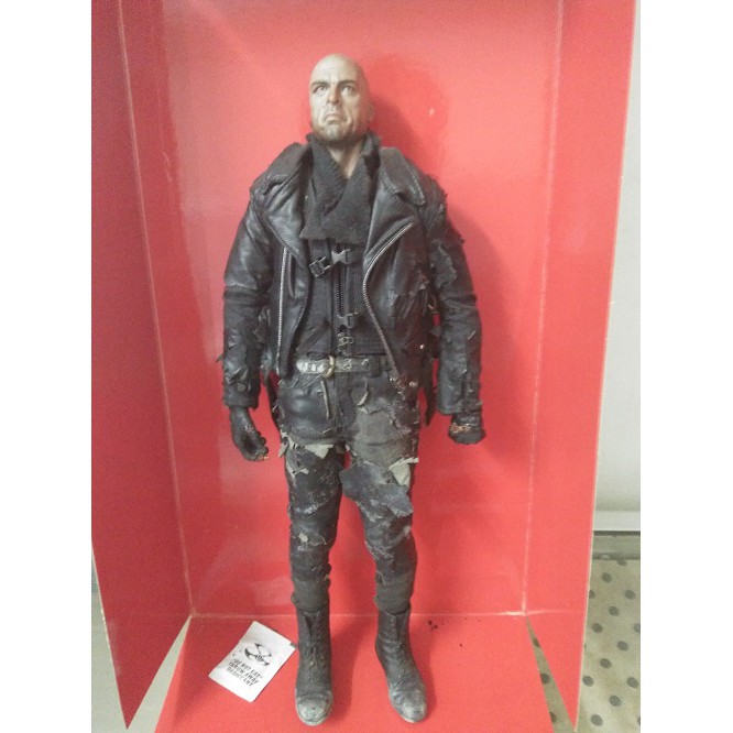 action figure kitbash hot toys parts skala 1/6