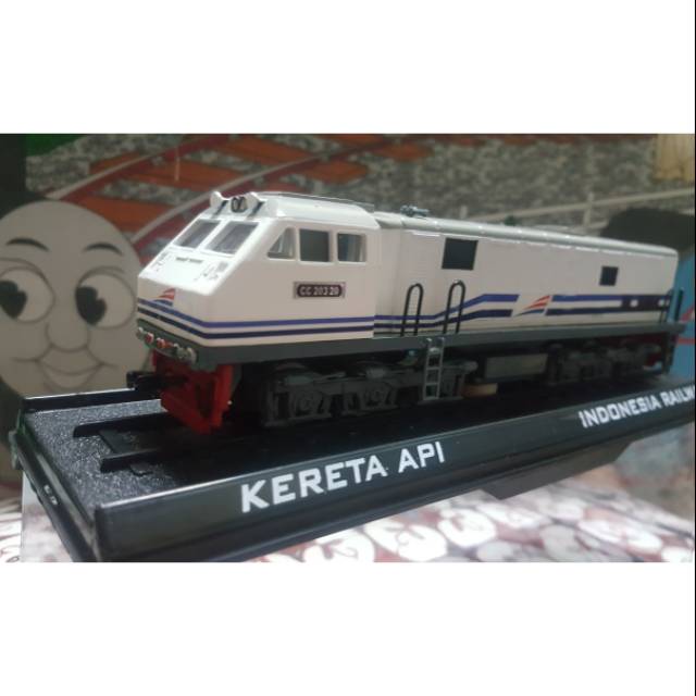 Miniature kereta api cc203 20