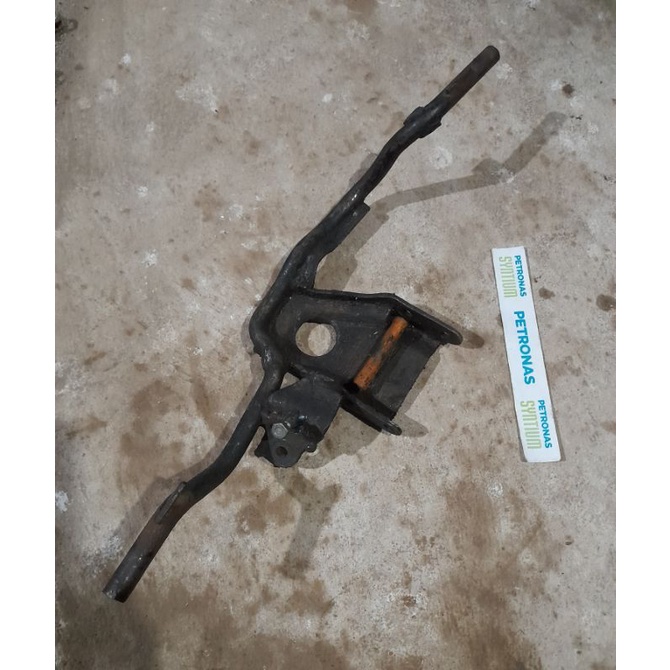 POSTEP PIJAKAN KAKI DEPAN SUZUKI CRYSTAL TUNE ORIGINAL