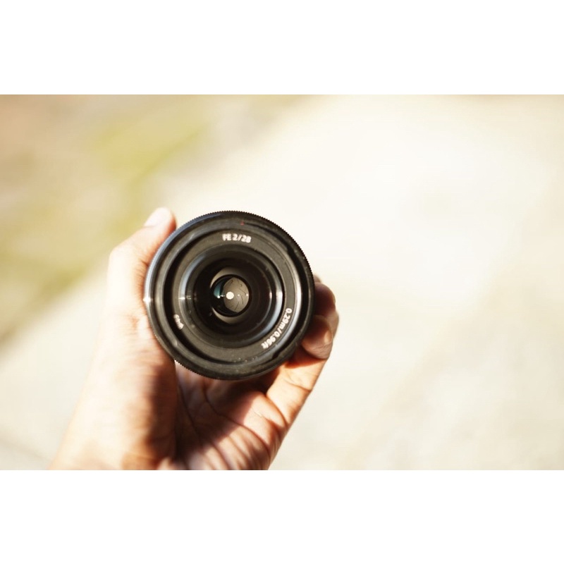 Lensa Sony 28 mm F.2 FE (Full Frame)