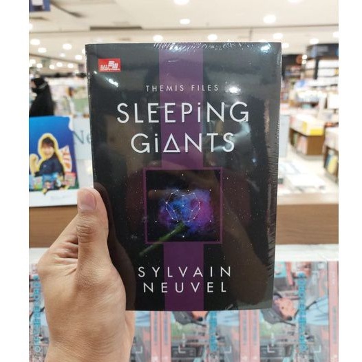 Buku Sleeping Giants - Sylpain Neuvel