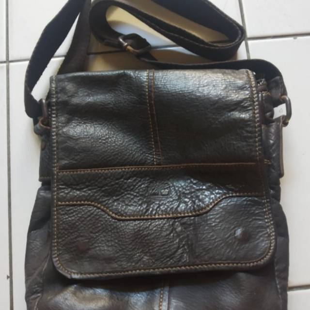 TAS SELEMPANG KULIT BRANDED SECOND "TIMBERLAND" EX PRIBADI