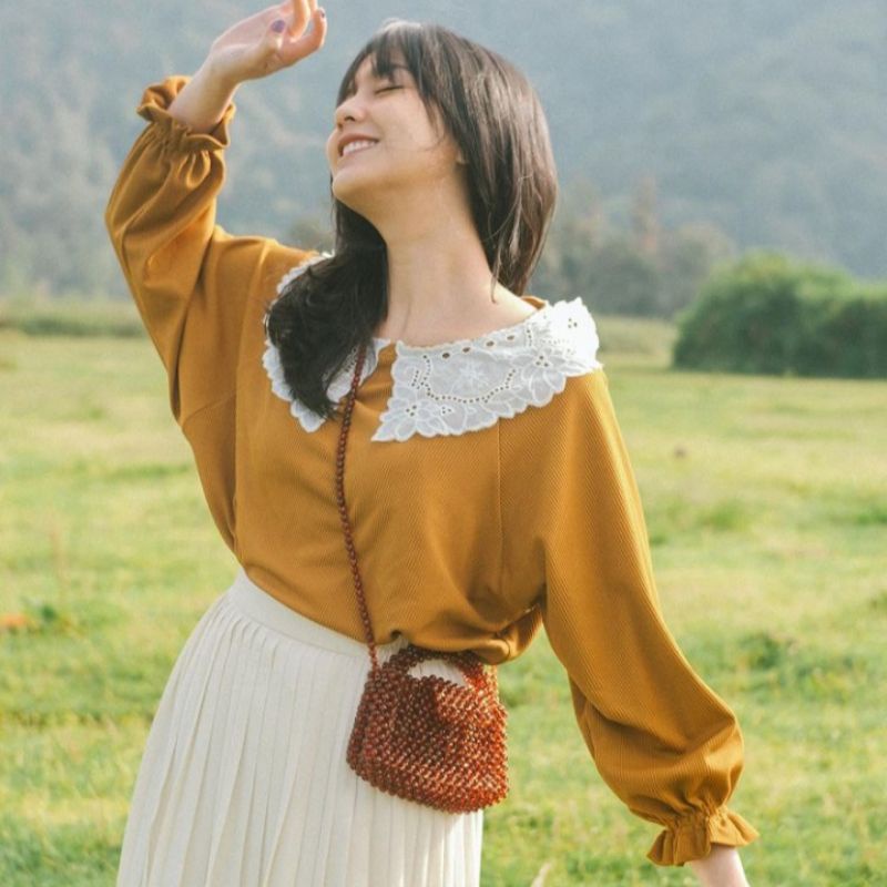 AMI BLOUSE by Leviora
