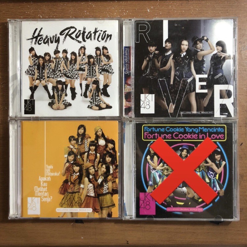 WTS JKT48 Album CD & DVD Heavy Rotation River Yuuhi wo Miteiruka