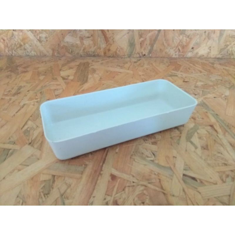 

Tempat Pensil Baut Assesoris
