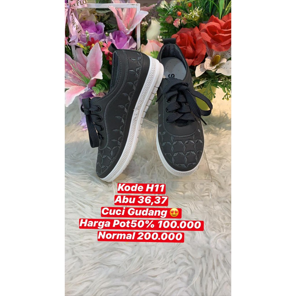 Cuci Gudang Sepatu 3 Warna