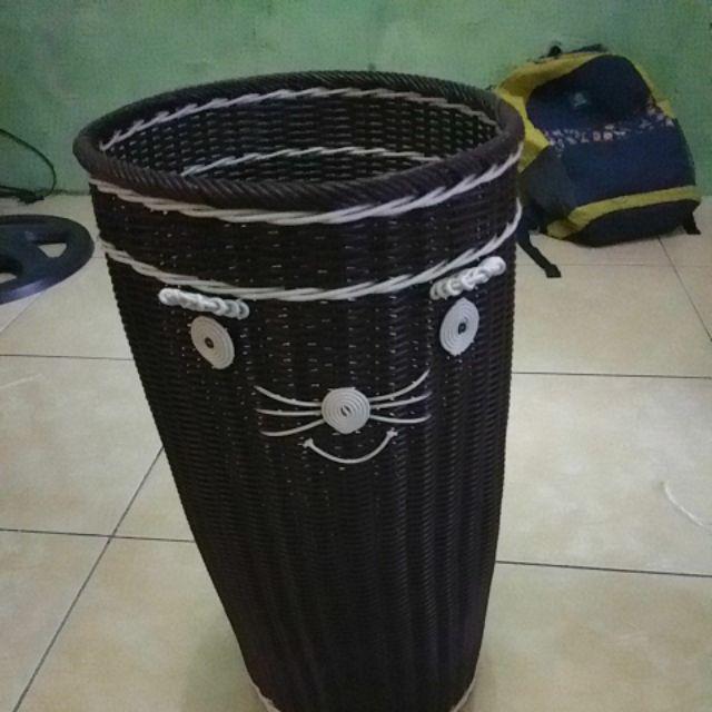 Tempat Payung Rotan Sintetis