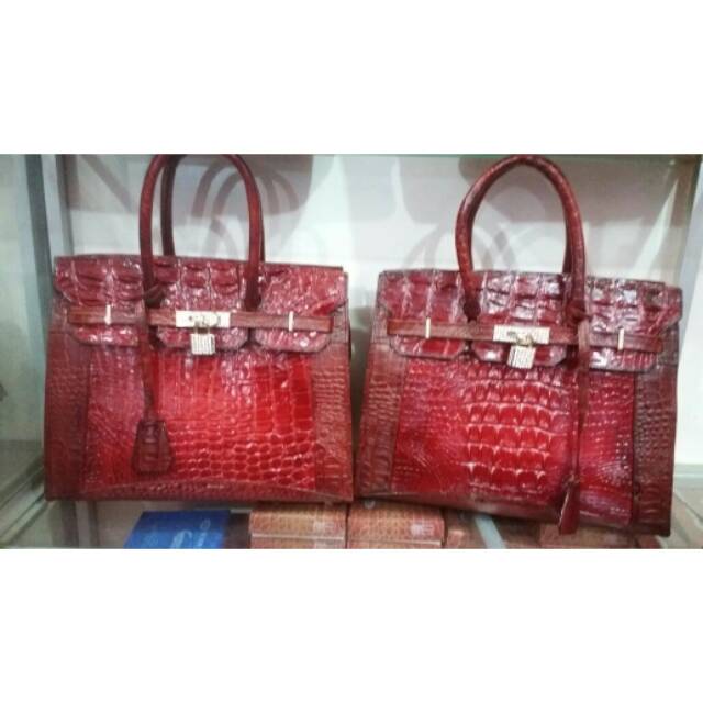 Tas Kulit Buaya Asli Papua