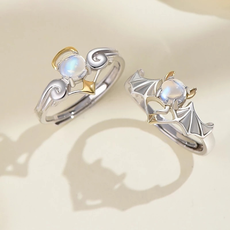 Cincin Model Terbuka Dapat Disesuaikan Aksen Moonstone Angel Devil Untuk Pria Dan Wanita