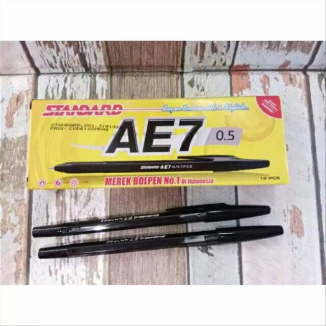 

(1 pcs) Pulpen standard AE7 [hitam]