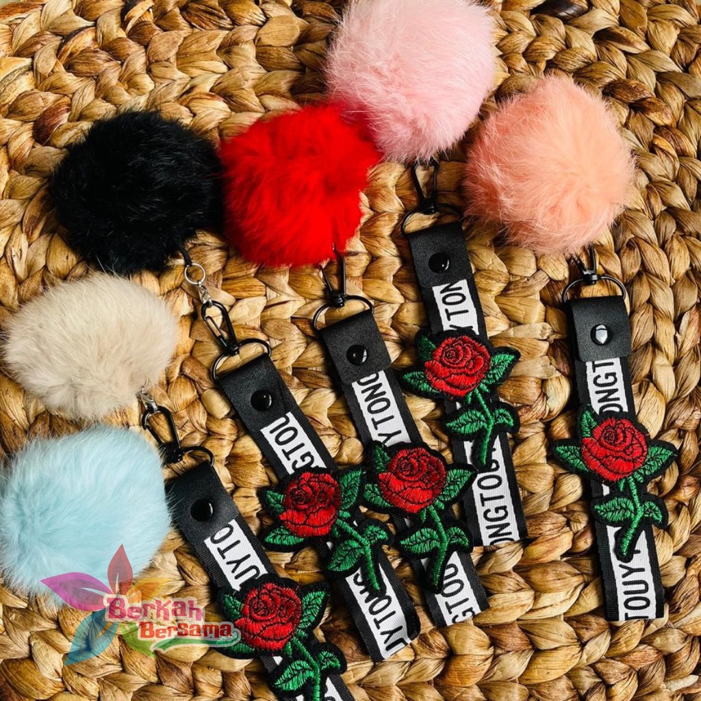 Cantolan Gantungan strap hiasan Tas Kunci Mobil Motor Aksesoris Motif Bulu pom pom Pompom Serbaguna BB6483