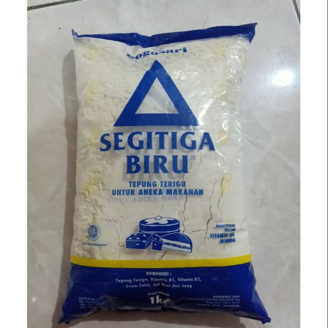 

Tepung terigu Segitiga Biru 1kg