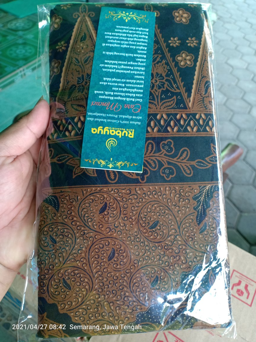 Terlaris!!!  Sarung Batik Solo Premium Seri Dengan Tumpal