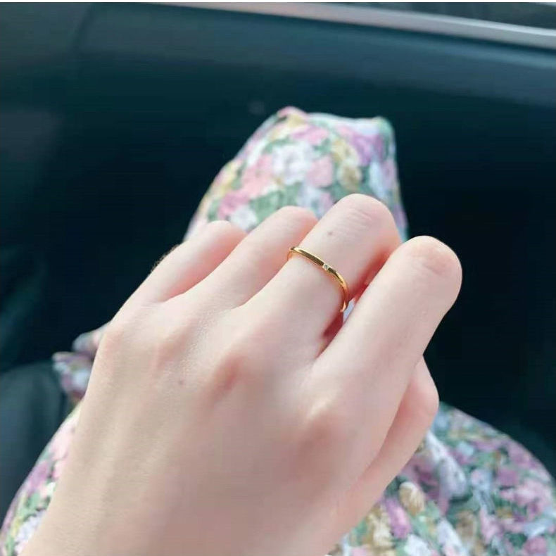 Cincin Jari Telunjuk Lapis Emas Bentuk Persegi Aksen Berlian