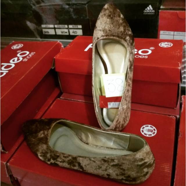 Obral original Fladeo Shoes Size 38