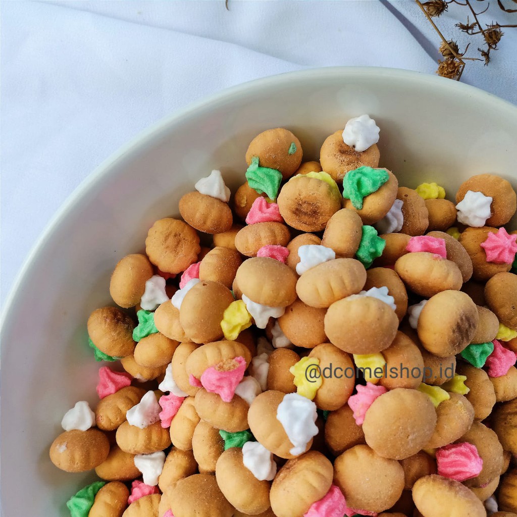 

Kue Kancing / Biskuit Gemrose D'Comel 500 gram