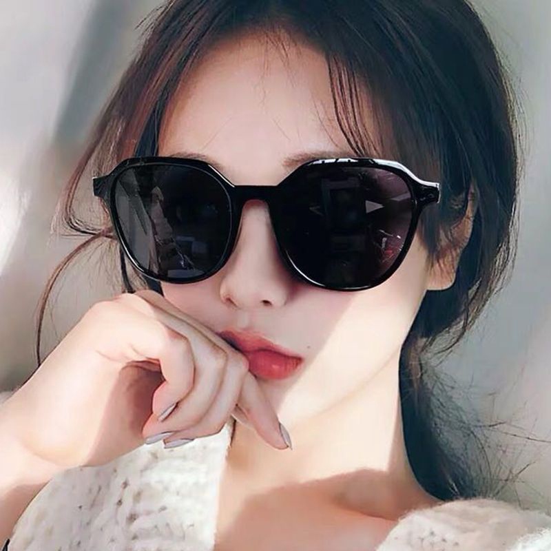 kacamata Wanita/Pria Sunglasses INS Hot Mata Kucing Fashion Segiempat Pria Sunglasses