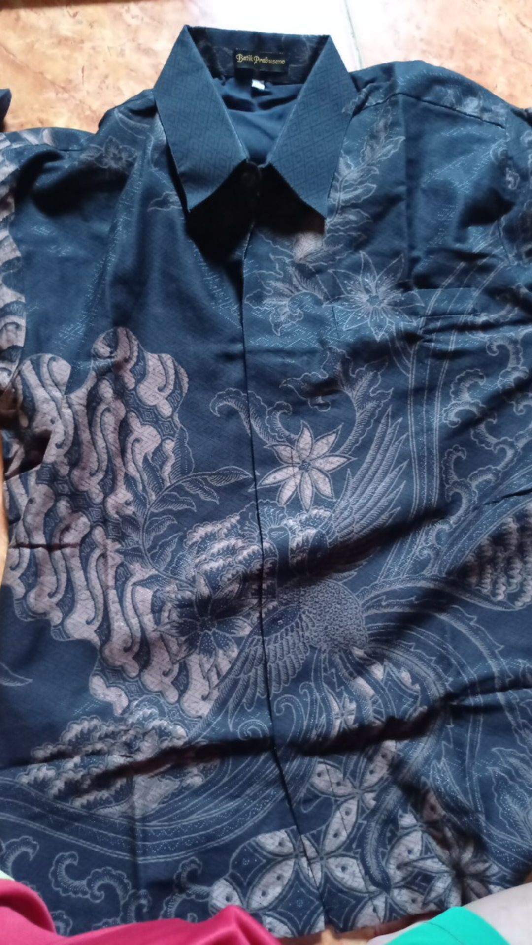 Kemeja Batik Pria Lengan Panjang Dobby Peksi