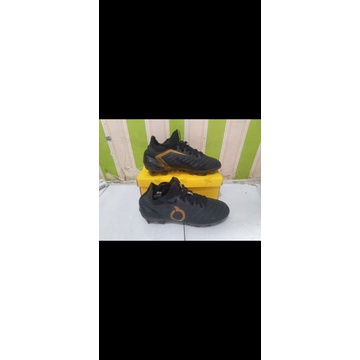 sepatu bola ortuseight Forte valkyrie second
