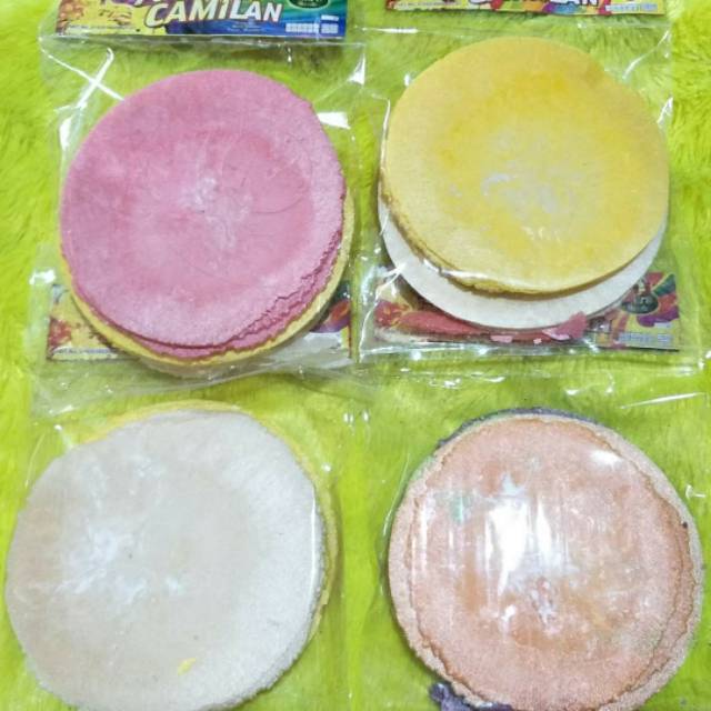 

Opak Piring Makanan ringan jadul enak