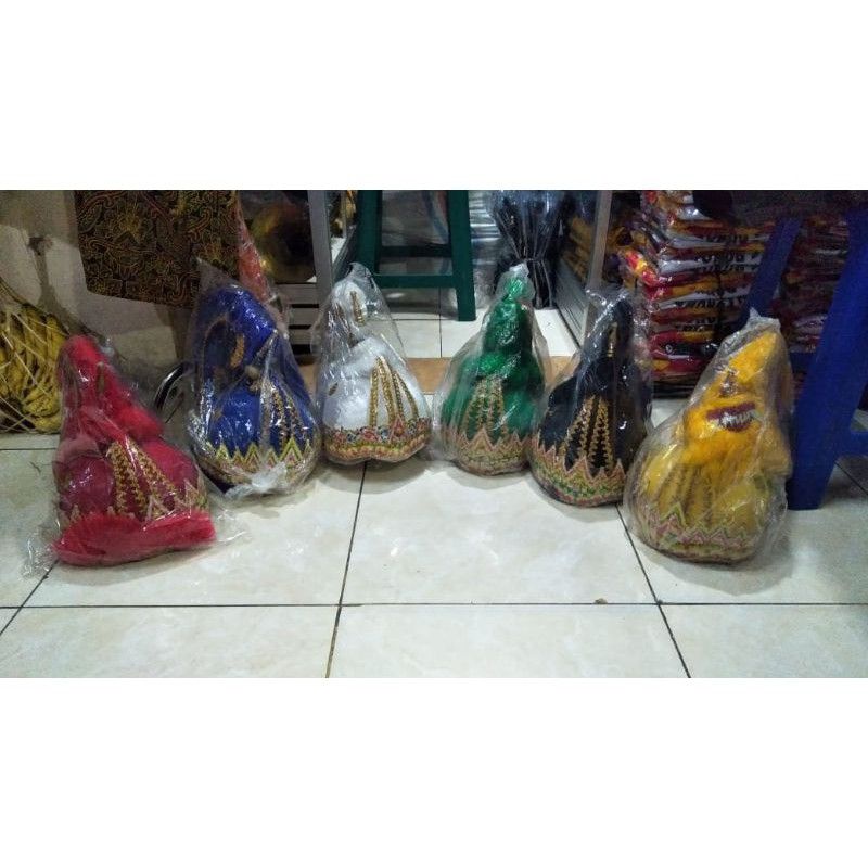 Irah irahan / Kuluk Anoman Dewasa