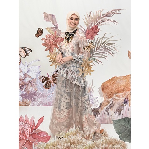 Melody Dress in Shady Lady - Wearing Klamby