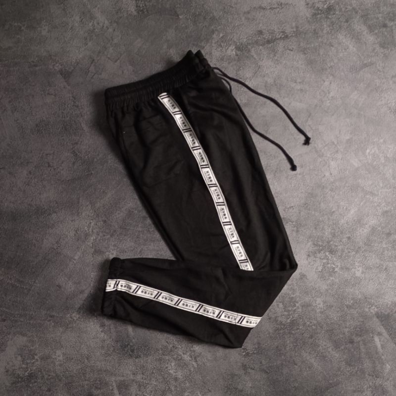 Jogerpant ( Panjang )  Sweatpant Celana Pendek / celana