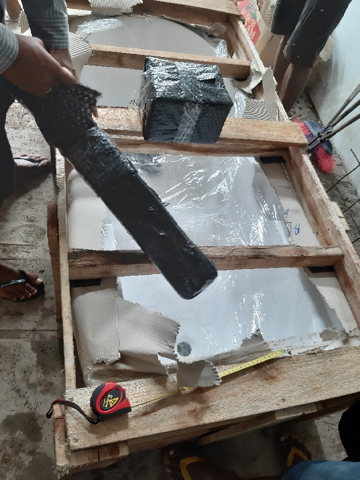 Paket Komplit Bathtub Benetton Marbel Dengan Avur + Bantal + Kran