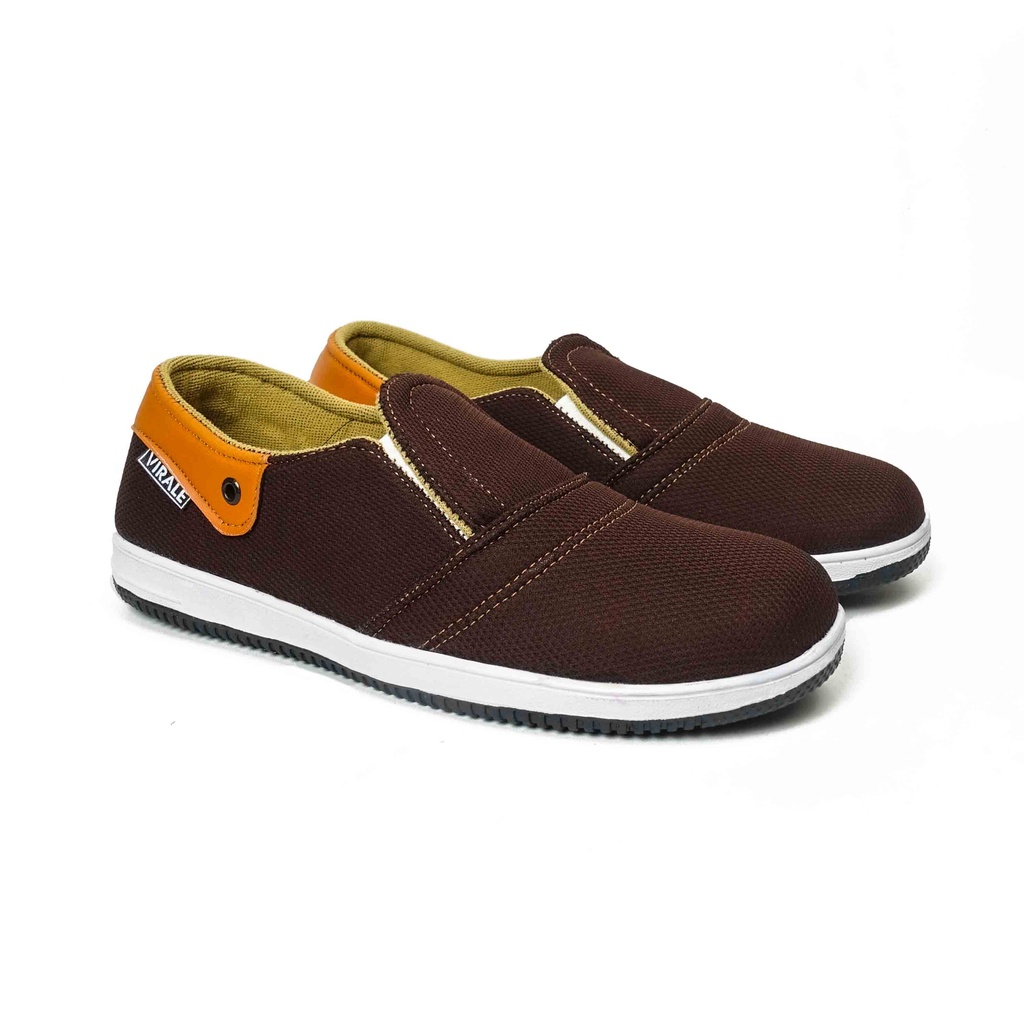 Sepatu Kasual Pria Slip On Canvas CS 01 CK GRATIS Sepatu Slip On CS