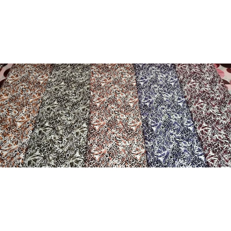 Kain Rayon Motif Leopard Variasi Warna. Bahan Daster/Mukena/Oneset (Harga per 0,5m)
