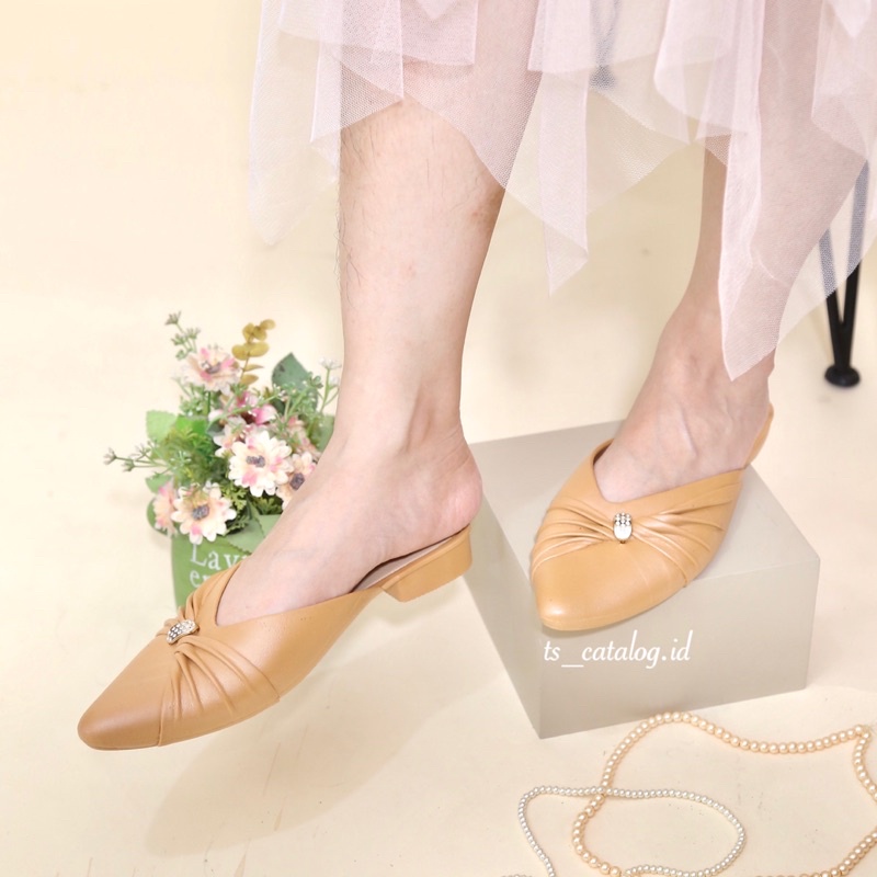 Sandal Sepatu Slop Kerut Permata Import Morego 189