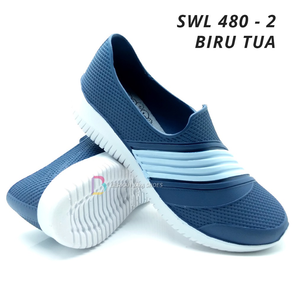 Sepatu Karet Wanita - Sepatu Slip On Karet Wanita ATT SWL 480 Varian Warna - Anti Air &amp; Anti Slip