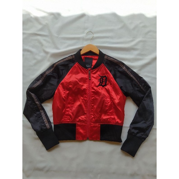 VARSITY MLB ORIGINAL CEWEK SECOND / BEKAS