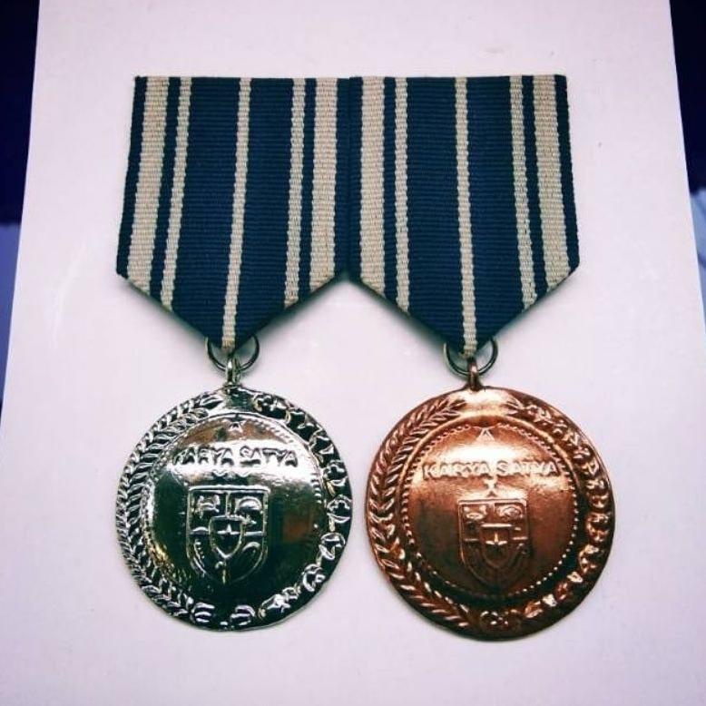 [KODE 74] SATYA LENCANA PNS 20 10 TAHUN Pns Karya Satya XX X Tanda Jasa Asn