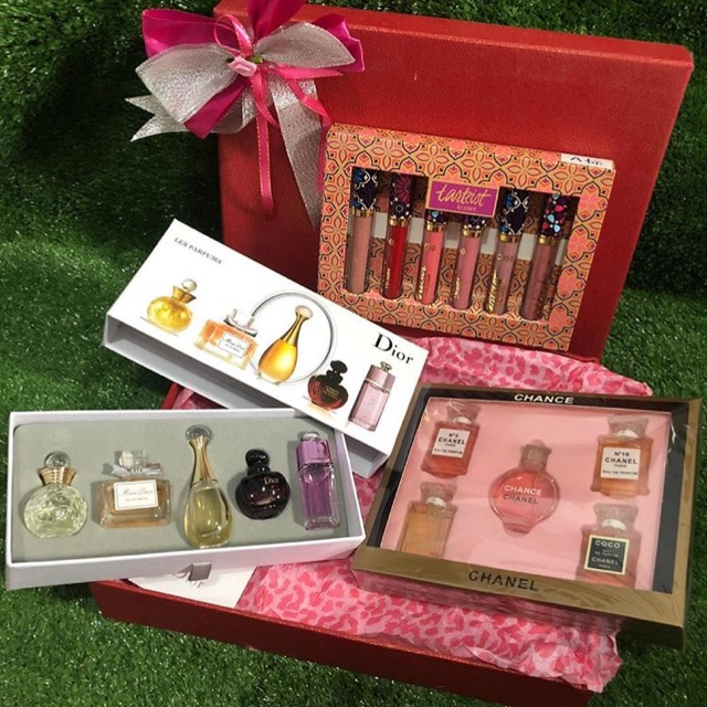 Paket 2 Set Parfume Chanel+Dior, dan Lip Cream Tarte